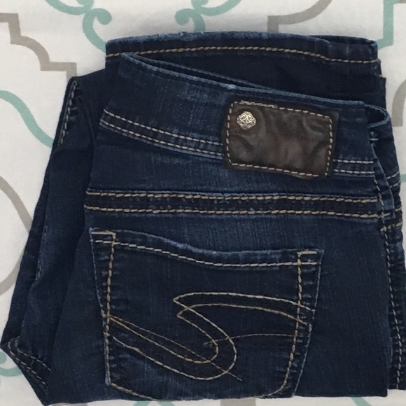 Silver Jeans Denim - 💙👖CUTE! SILVER SUKI CAPRI👖💙28 5/6 24.75” VVGUC